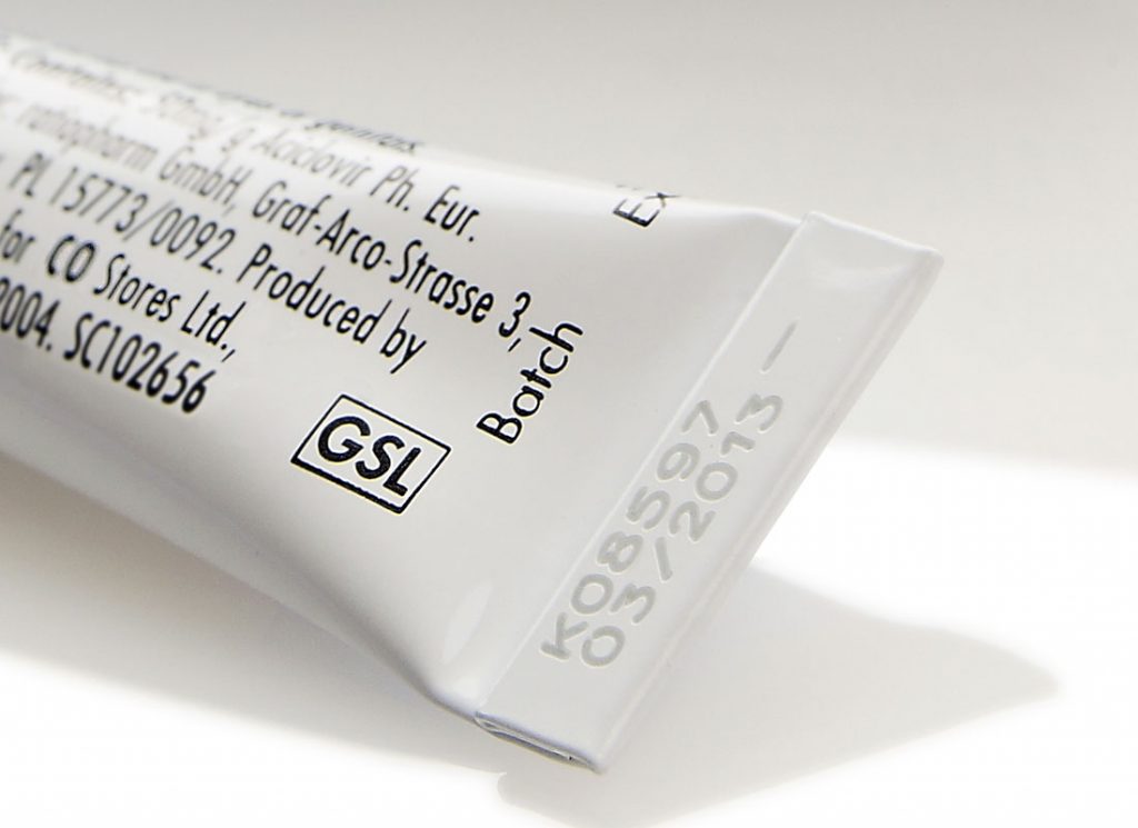 laser-code-on-a-pharmaceutical-tube-1024x745 药管激光喷码